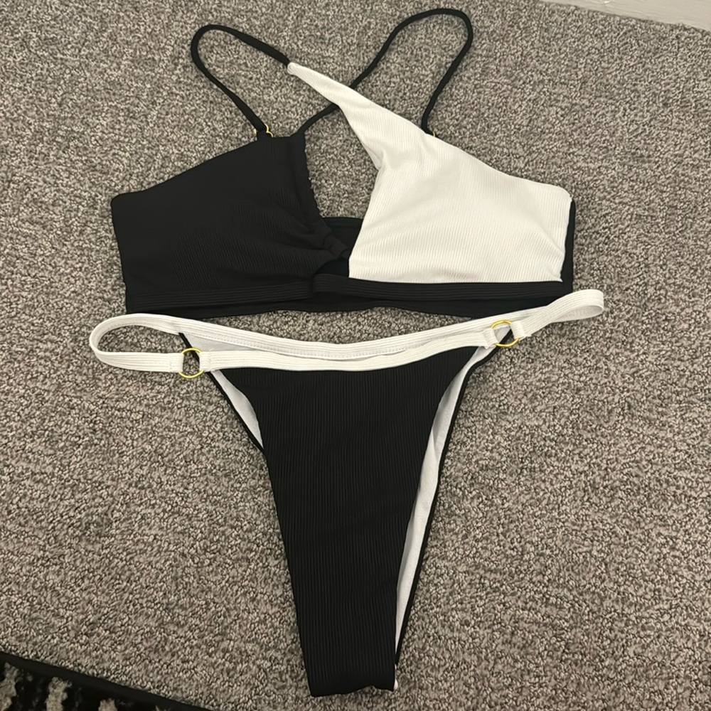 Black and White Colorblock Bikini